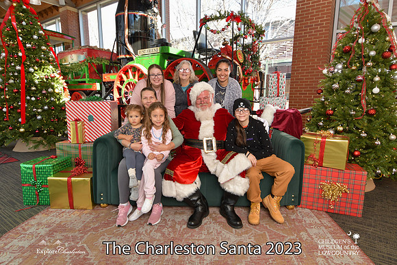 TheCharlestonSanta-12-22-23-3671