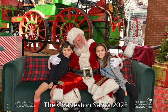 TheCharlestonSanta-12-22-23-3675
