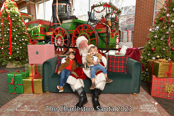 TheCharlestonSanta-12-22-23-3510