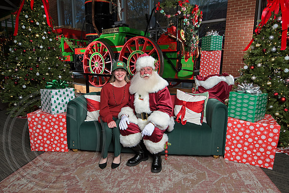 The Charleston Santa 2024-Dec10-2295