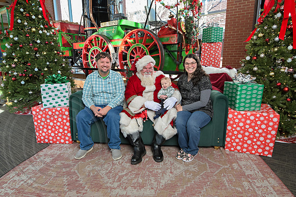 The Charleston Santa 2024-Dec22-3846