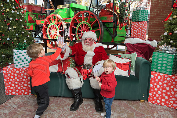 The Charleston Santa 2024-Dec14-2497