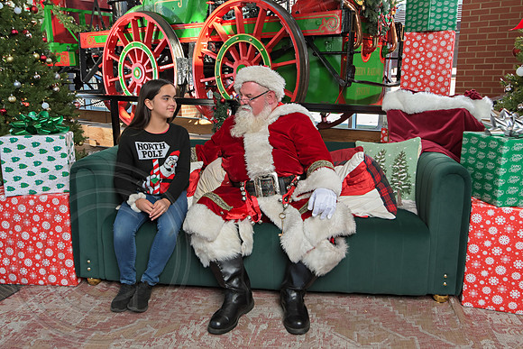 The Charleston Santa 2024-Dec22-3857