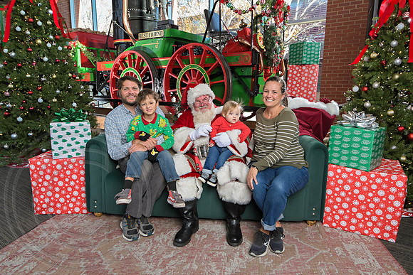 The Charleston Santa 2024-Dec14-2352