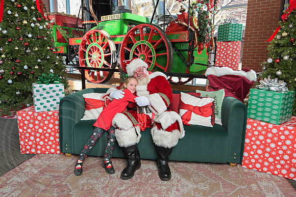 The Charleston Santa 2024-Dec14-2503