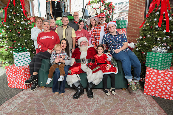 The Charleston Santa 2024-Dec15-2985