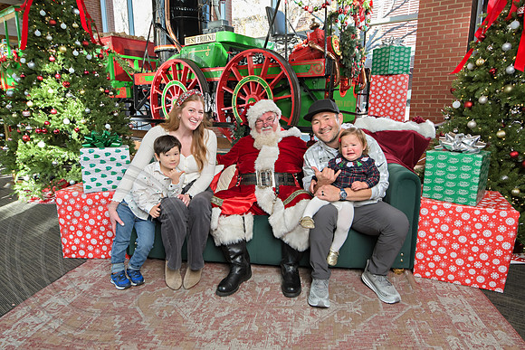 The Charleston Santa 2024-Dec15-3034