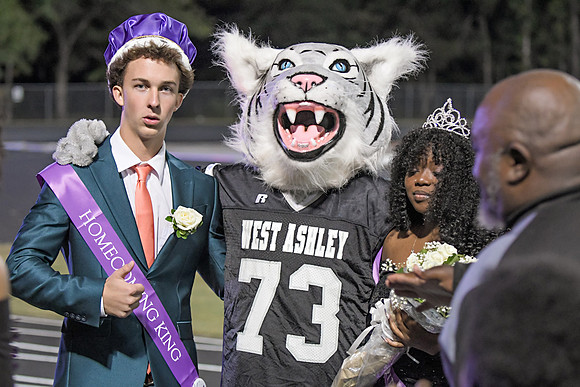 RKPhoto-AustinHomecoming-80