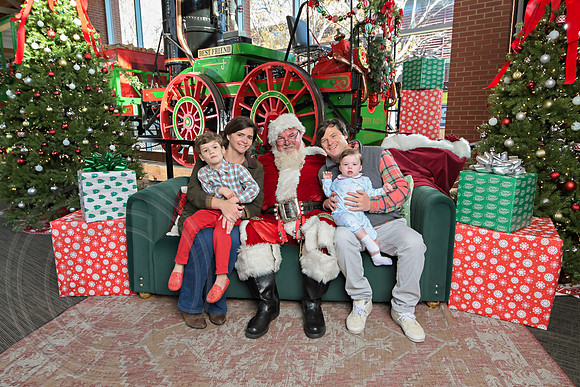 The Charleston Santa 2024-Dec14-2434