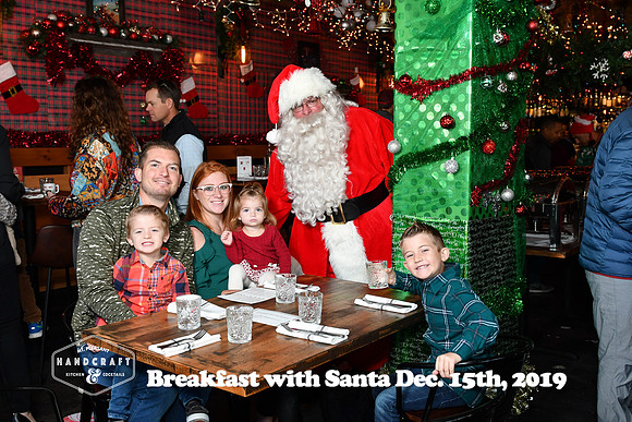 RKPhoto-HandcraftKitchen-SantaBreakfast-12