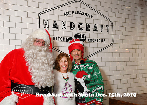 RKPhoto-HandcraftKitchen-SantaBreakfast-33