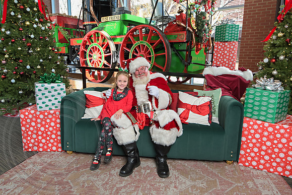The Charleston Santa 2024-Dec14-2504