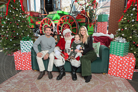 The Charleston Santa 2024-Dec14-2523