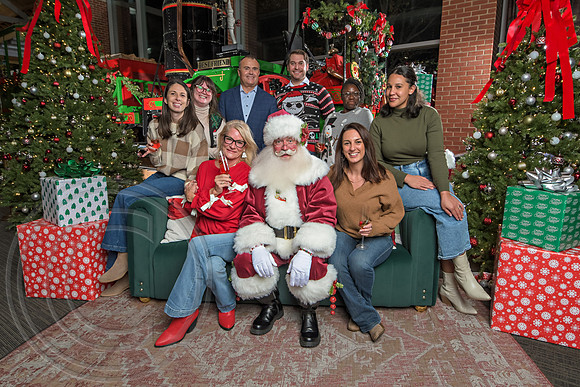 The Charleston Santa 2024-Dec10-2325
