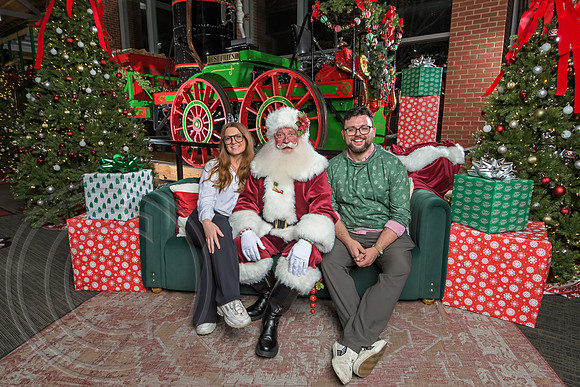 The Charleston Santa 2024-Dec10-2332