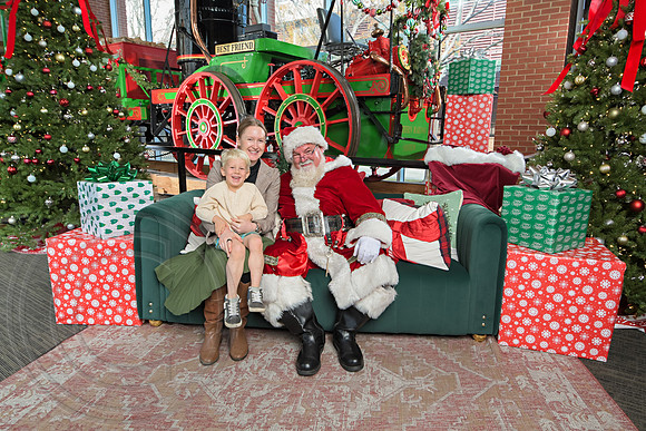 The Charleston Santa 2024-Dec15-2957