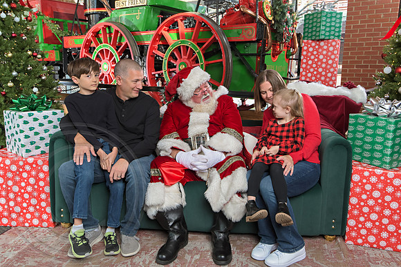 The Charleston Santa 2024-Dec15-2974