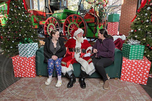 The Charleston Santa 2024-Dec7-1707
