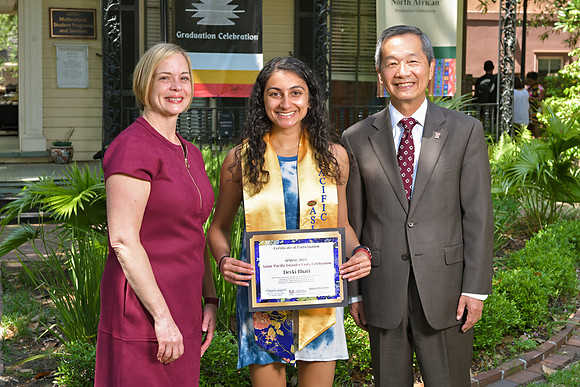 RKPhoto-2024-CofCSpringGraduation-088