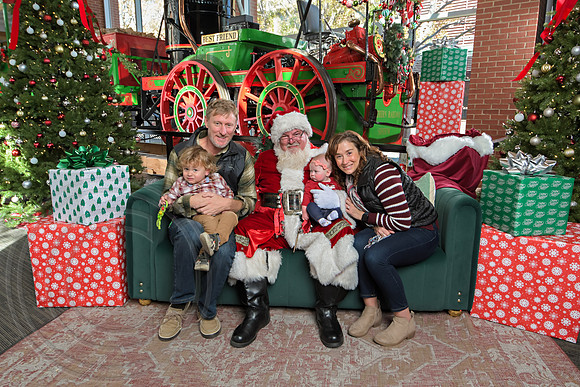 The Charleston Santa 2024-Dec7-1585