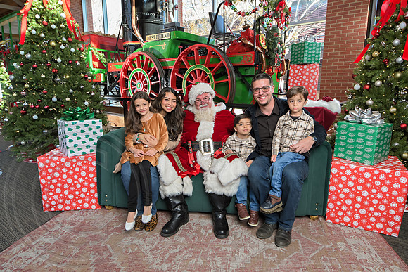 The Charleston Santa 2024-Dec15-2823