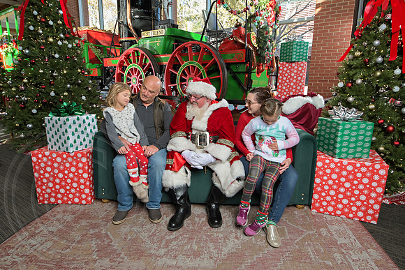 The Charleston Santa 2024-Dec7-1691