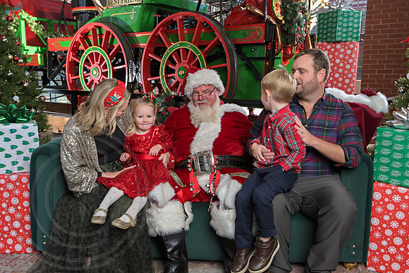 The Charleston Santa 2024-Dec14-2374