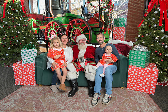 The Charleston Santa 2024-Dec14-2368