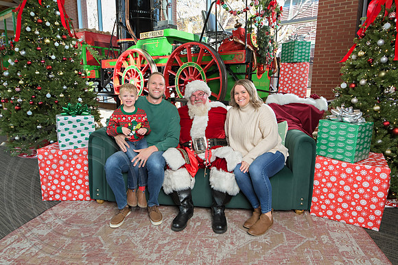 The Charleston Santa 2024-Dec14-2484