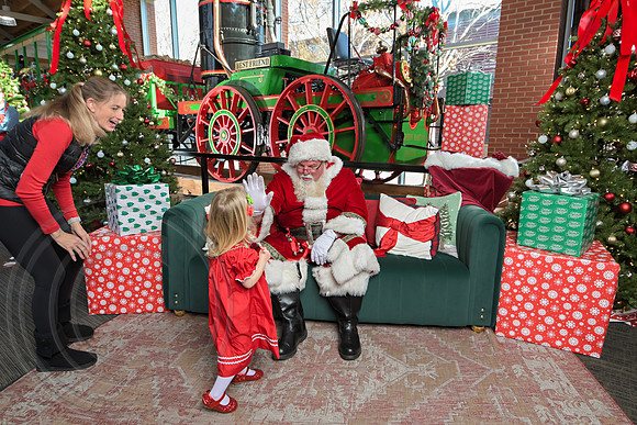 The Charleston Santa 2024-Dec15-2784