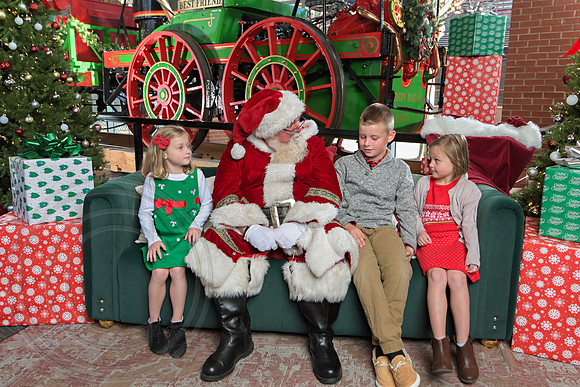 The Charleston Santa 2024-Dec15-2794