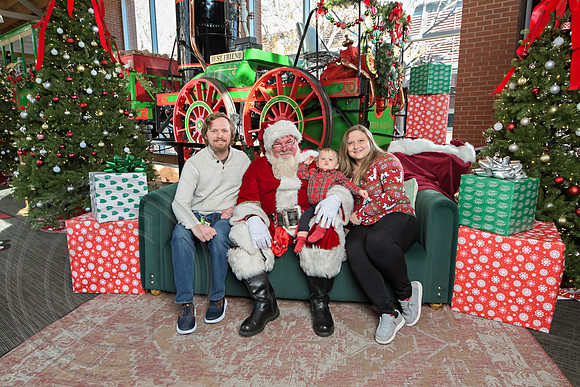 The Charleston Santa 2024-Dec14-2531
