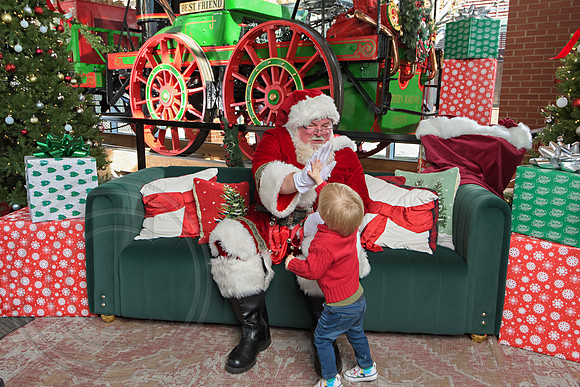 The Charleston Santa 2024-Dec14-2496