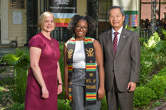 RKPhoto-2024-CofCSpringGraduation-069