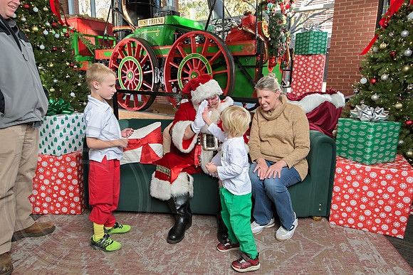 The Charleston Santa 2024-Dec7-1666