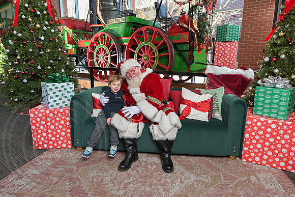 The Charleston Santa 2024-Dec15-2787