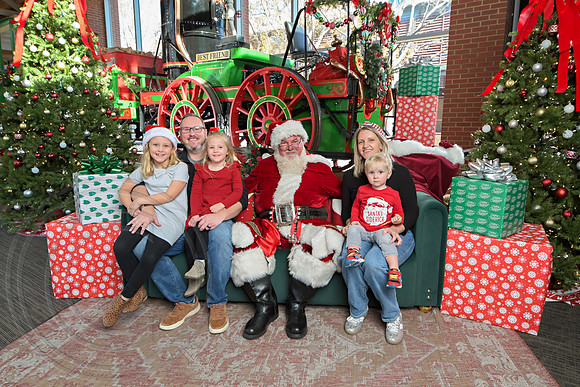 The Charleston Santa 2024-Dec14-2451