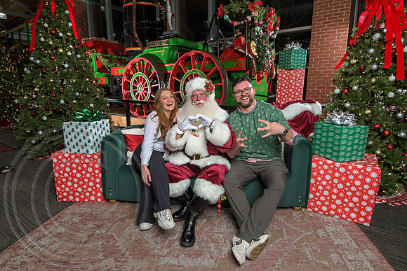 The Charleston Santa 2024-Dec10-2334