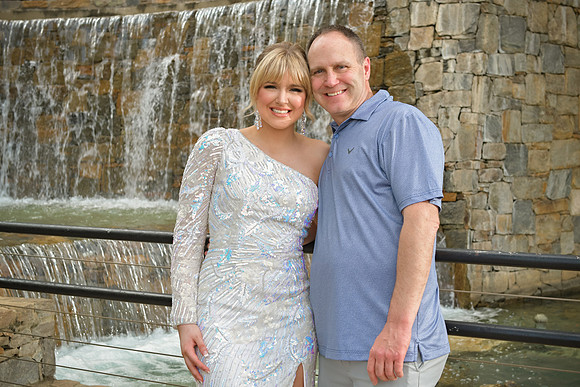 RKPhoto-2024-FallsPark-PromPics-127