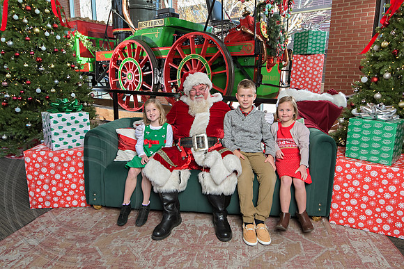 The Charleston Santa 2024-Dec15-2792