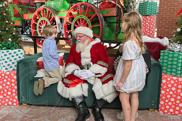 The Charleston Santa 2024-Dec15-2947