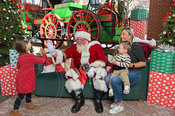 The Charleston Santa 2024-Dec14-2478