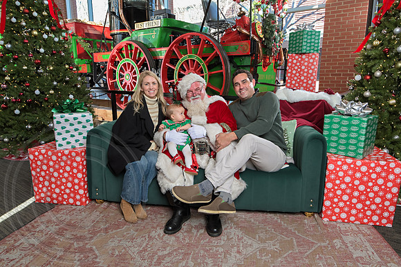 The Charleston Santa 2024-Dec22-4009