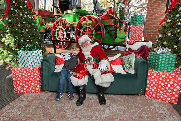 The Charleston Santa 2024-Dec7-1619