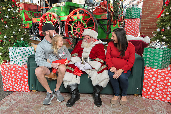 The Charleston Santa 2024-Dec15-3007