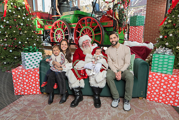 The Charleston Santa 2024-Dec15-2821