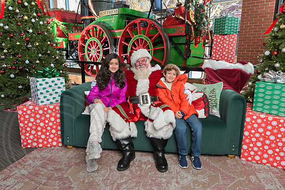 The Charleston Santa 2024-Dec15-2814