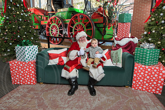 The Charleston Santa 2024-Dec7-1673
