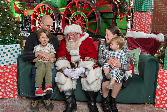 The Charleston Santa 2024-Dec15-2803