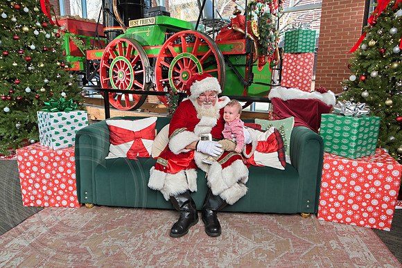 The Charleston Santa 2024-Dec15-2953